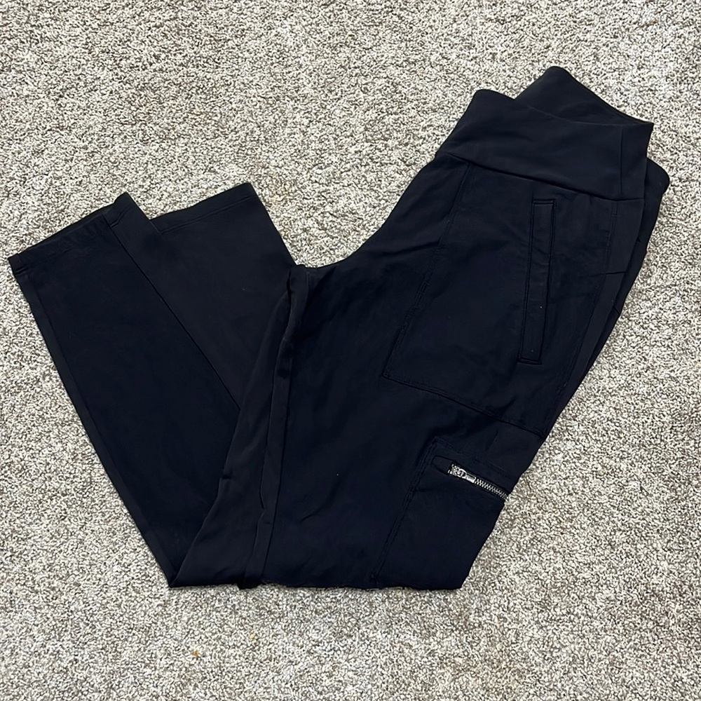 Athleta black utility skinny style leggings. Size 8P. Inseam 26”